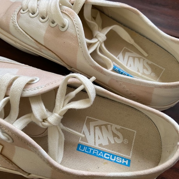 VANS Ultracush Checkered Light Pink And White Sneakers Shoes With Lace - Size 8 - Picture 5 of 12